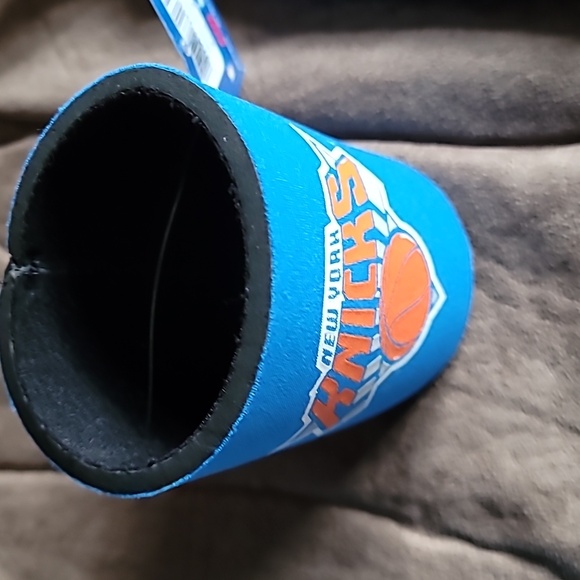 NY Knicks bottle and can Koozie holders - Picture 5 of 6